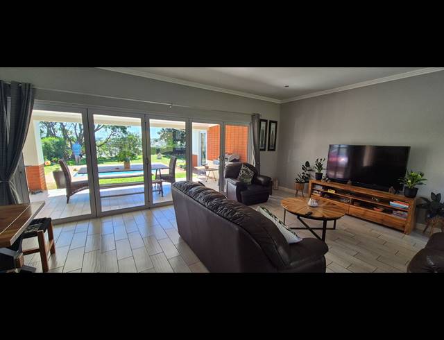 3 BEDROOM FREEHOLD FOR SALE IN KINDLEWOOD ESTATE